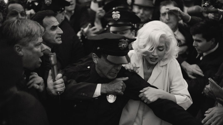 blonde Marilyn